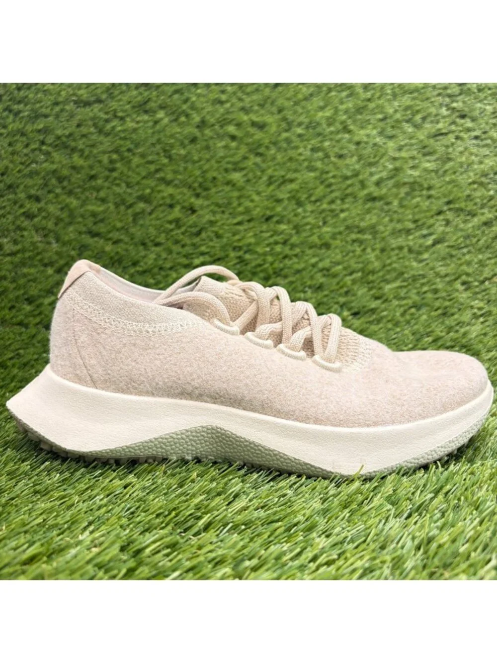 Allbirds Wool Dasher 2 Womens Size 5.5 Beige Athletic Running Shoes Sneakers